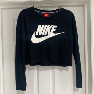 Long sleeve Nike top